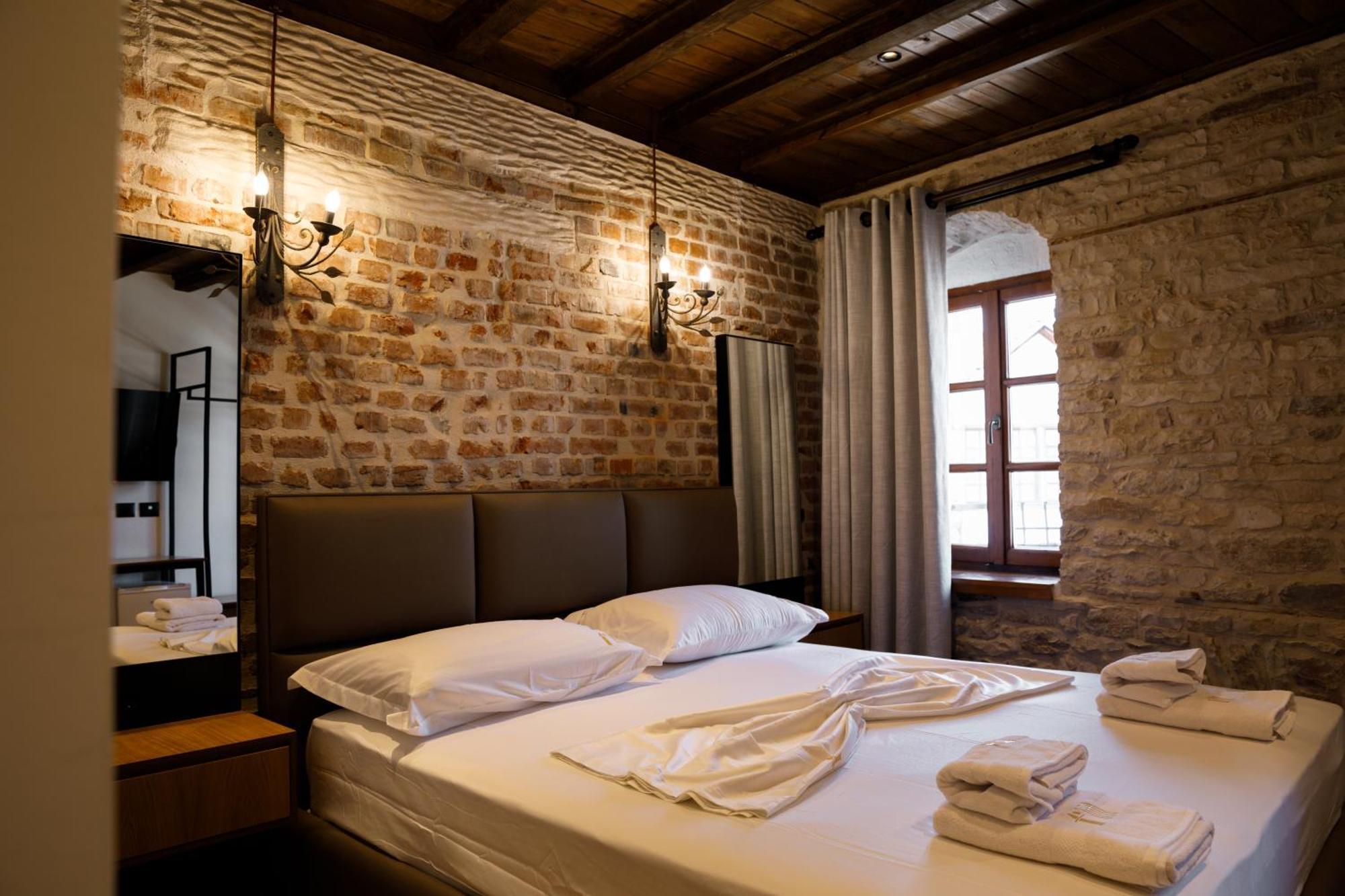 Furra Hotel Gjirokaster Luaran gambar