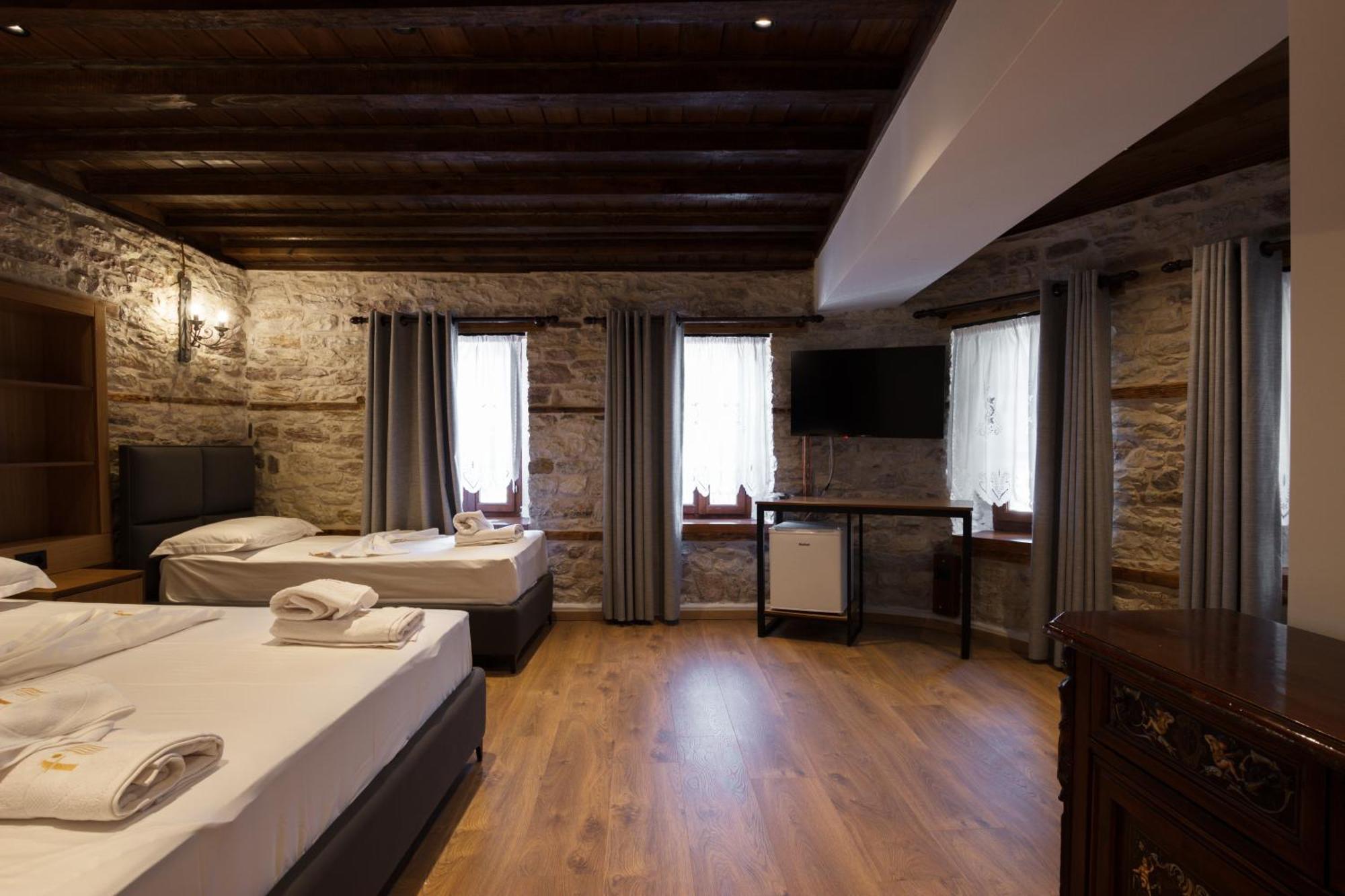 Furra Hotel Gjirokaster Luaran gambar